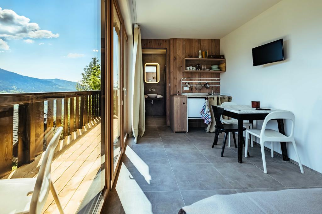 Art-Lodge Kunstpension Afritz Exterior photo